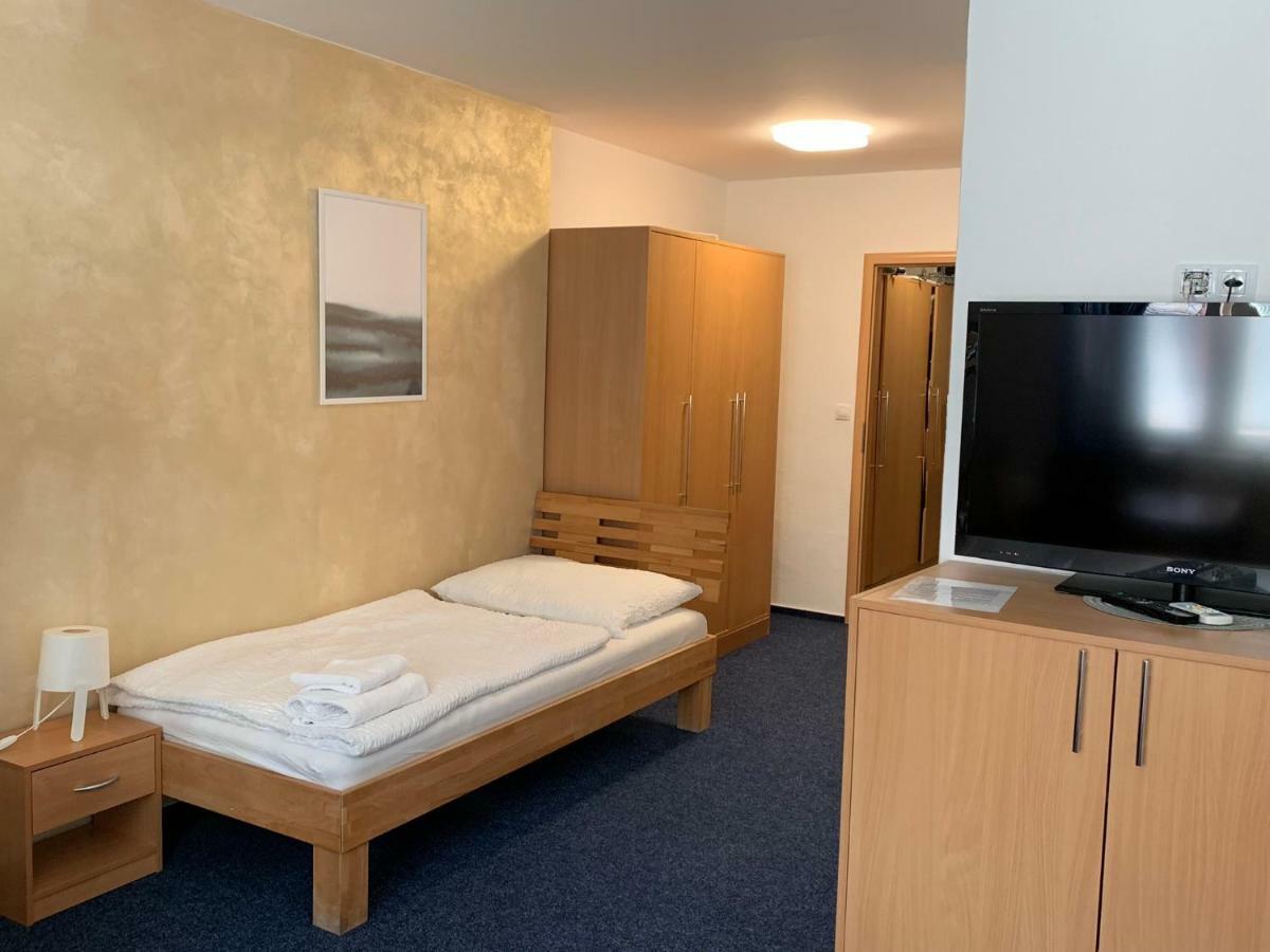 Mikulov Inn - Hotel Zeme 外观 照片