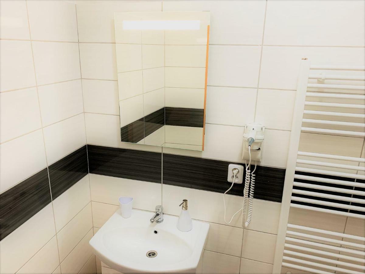 Mikulov Inn - Hotel Zeme 外观 照片